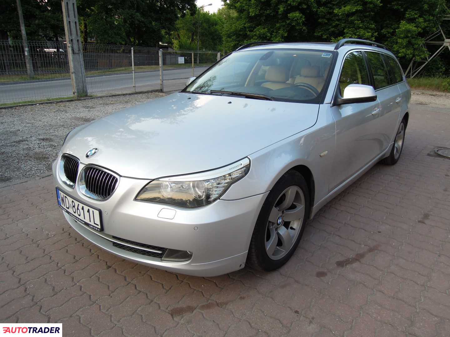 BMW 525 2009 3.0 197 KM