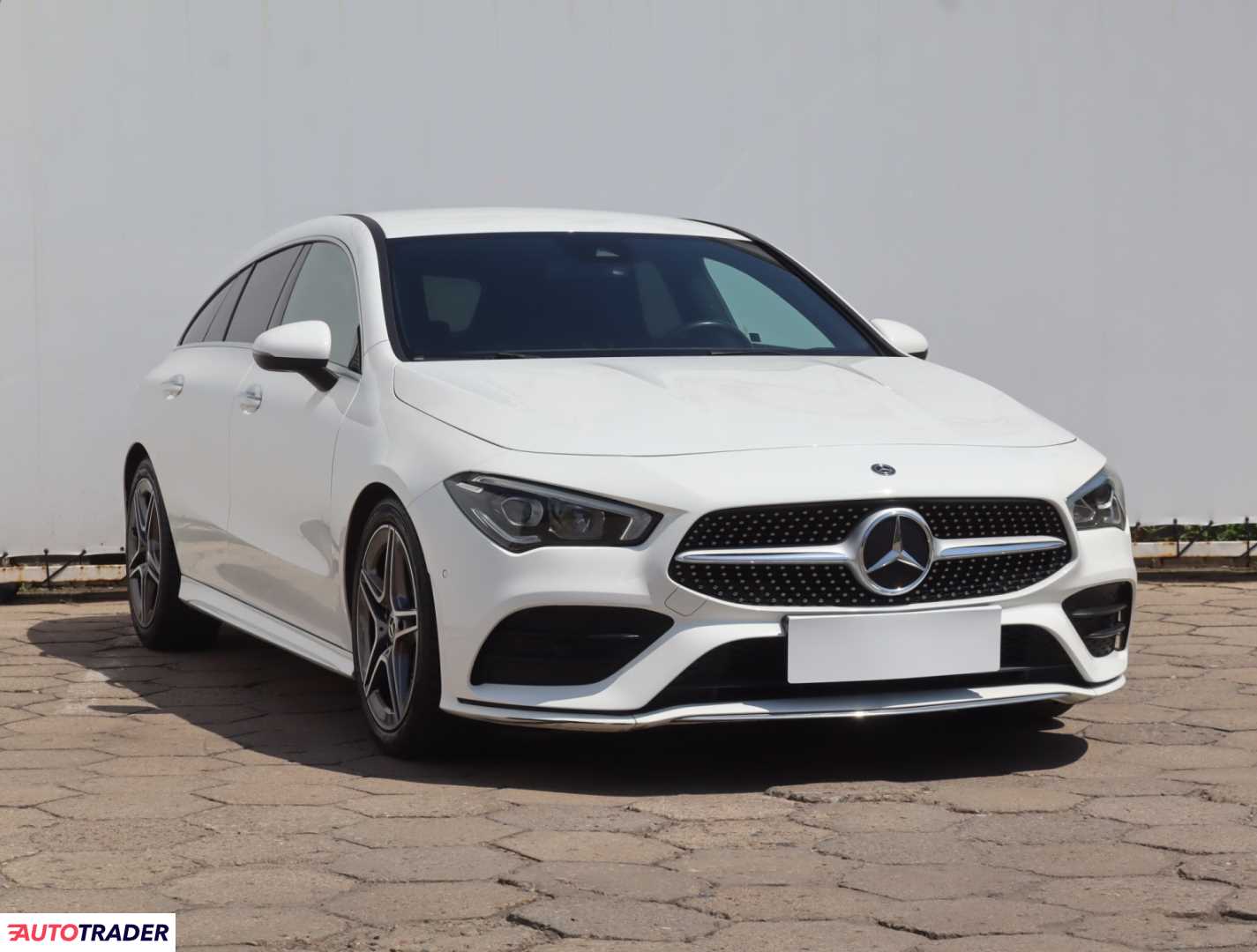 Mercedes Pozostałe 2019 1.3 160 KM