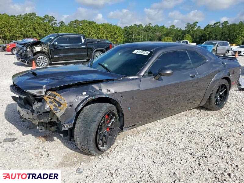 Dodge Challenger 2022 6