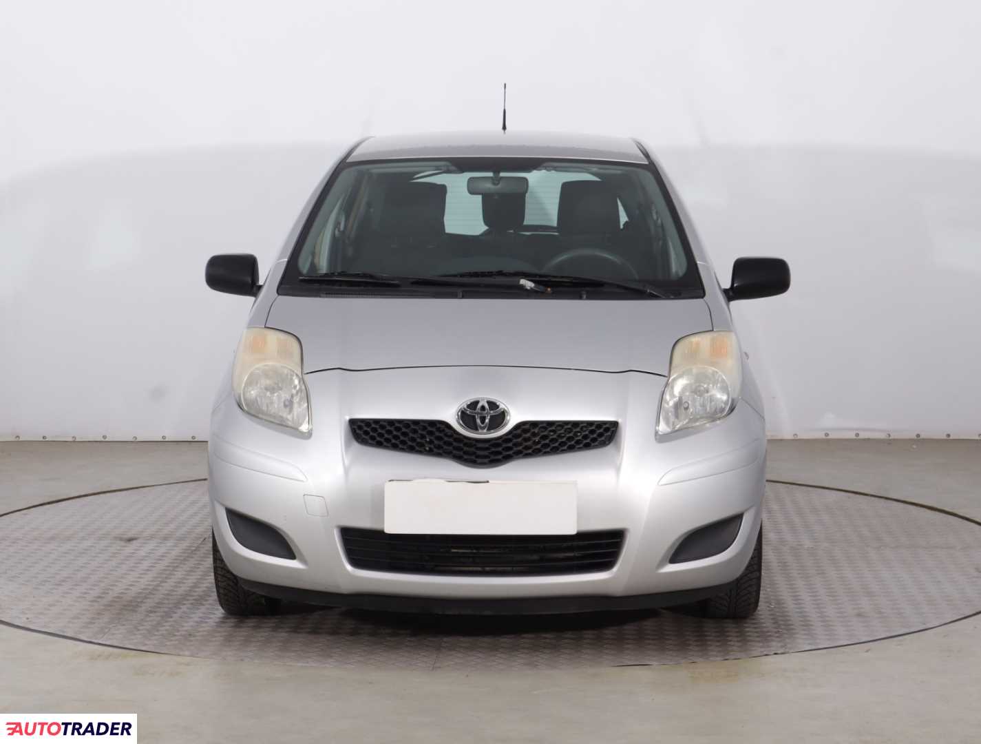 Toyota Yaris 2010 1.0 68 KM