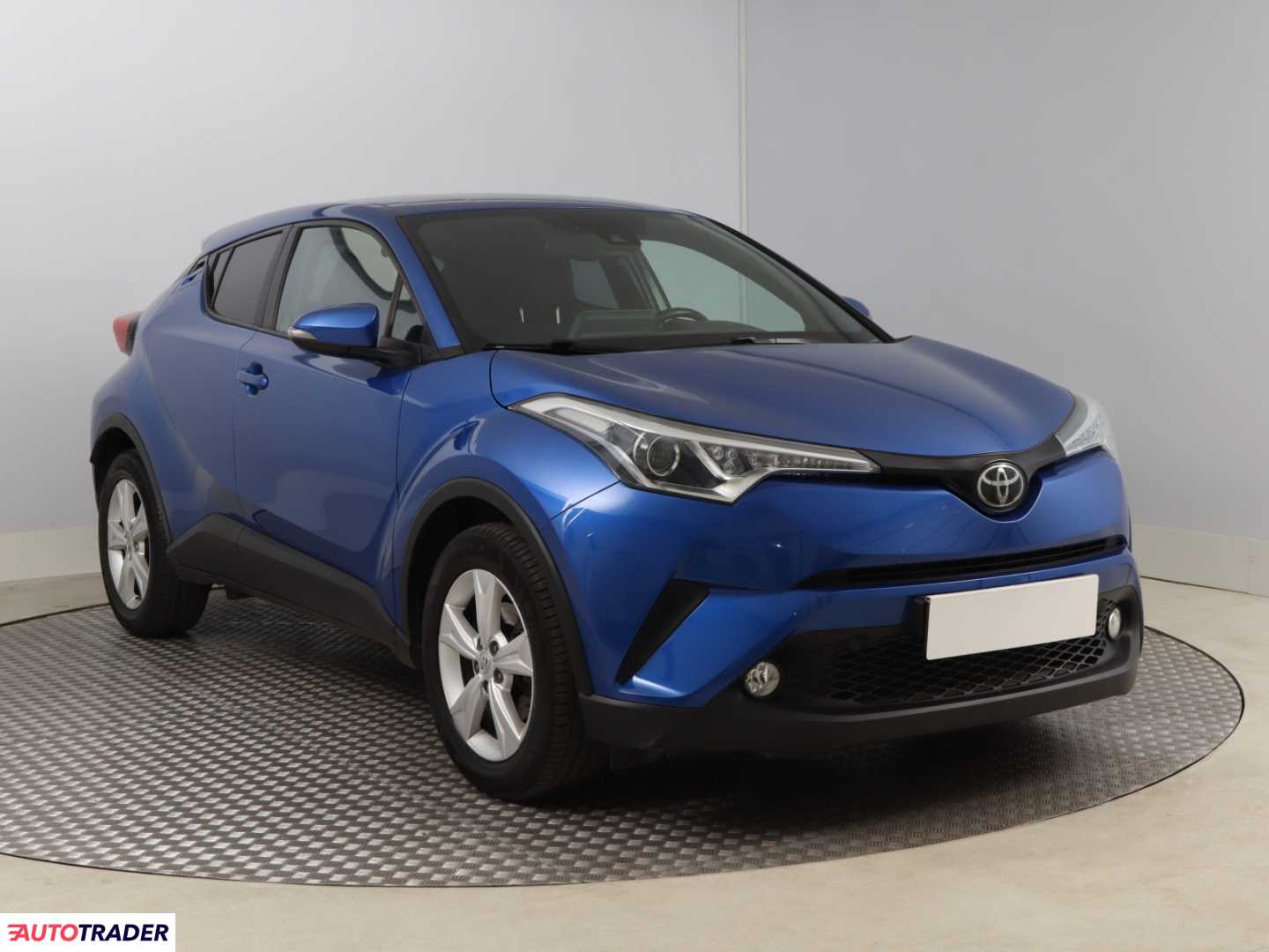 Toyota C-HR 2017 1.2 113 KM