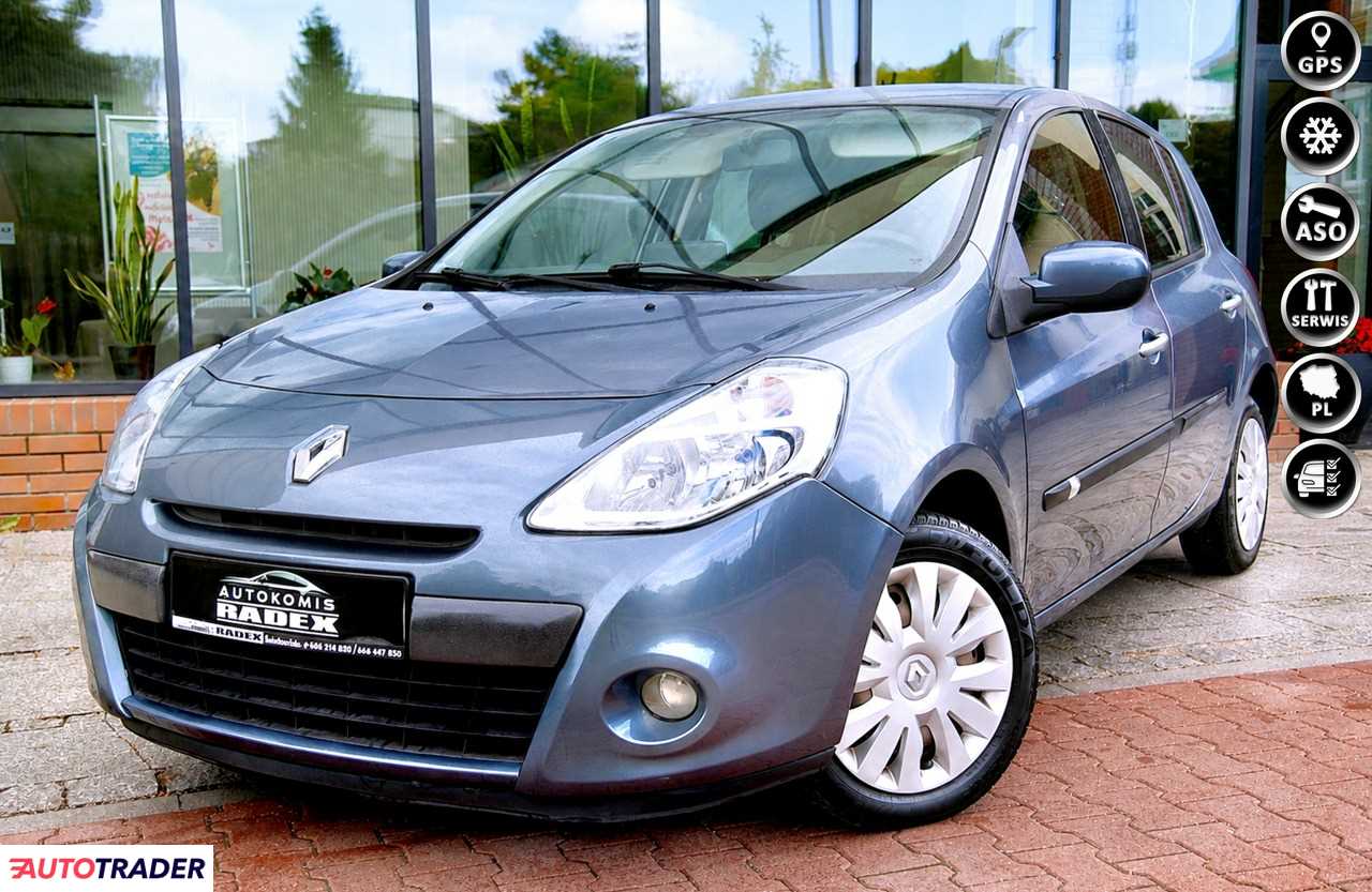 Renault Clio 2010 1.1 75 KM