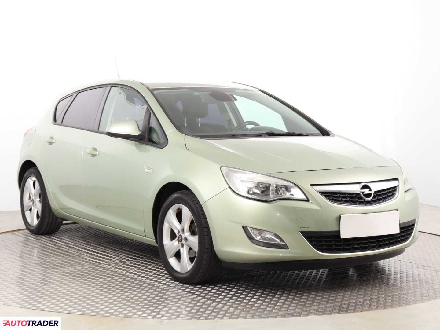 Opel Astra 2010 1.6 113 KM