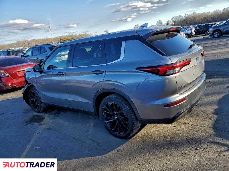 Mitsubishi Outlander 2022 2