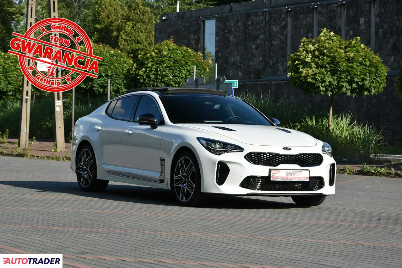 Kia Stinger 2022 3.3 366 KM