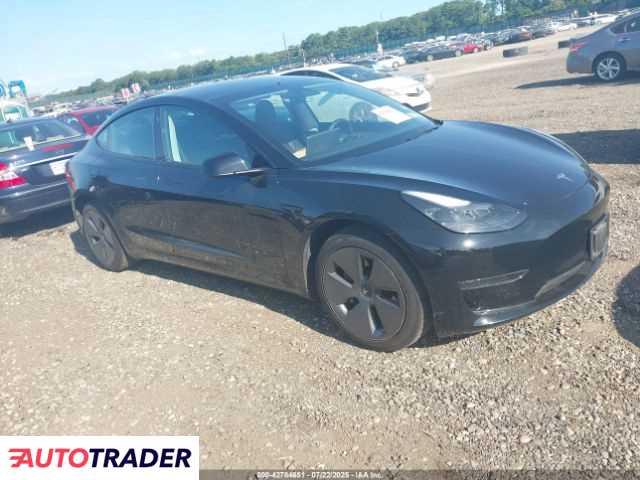Tesla Model 3 2023