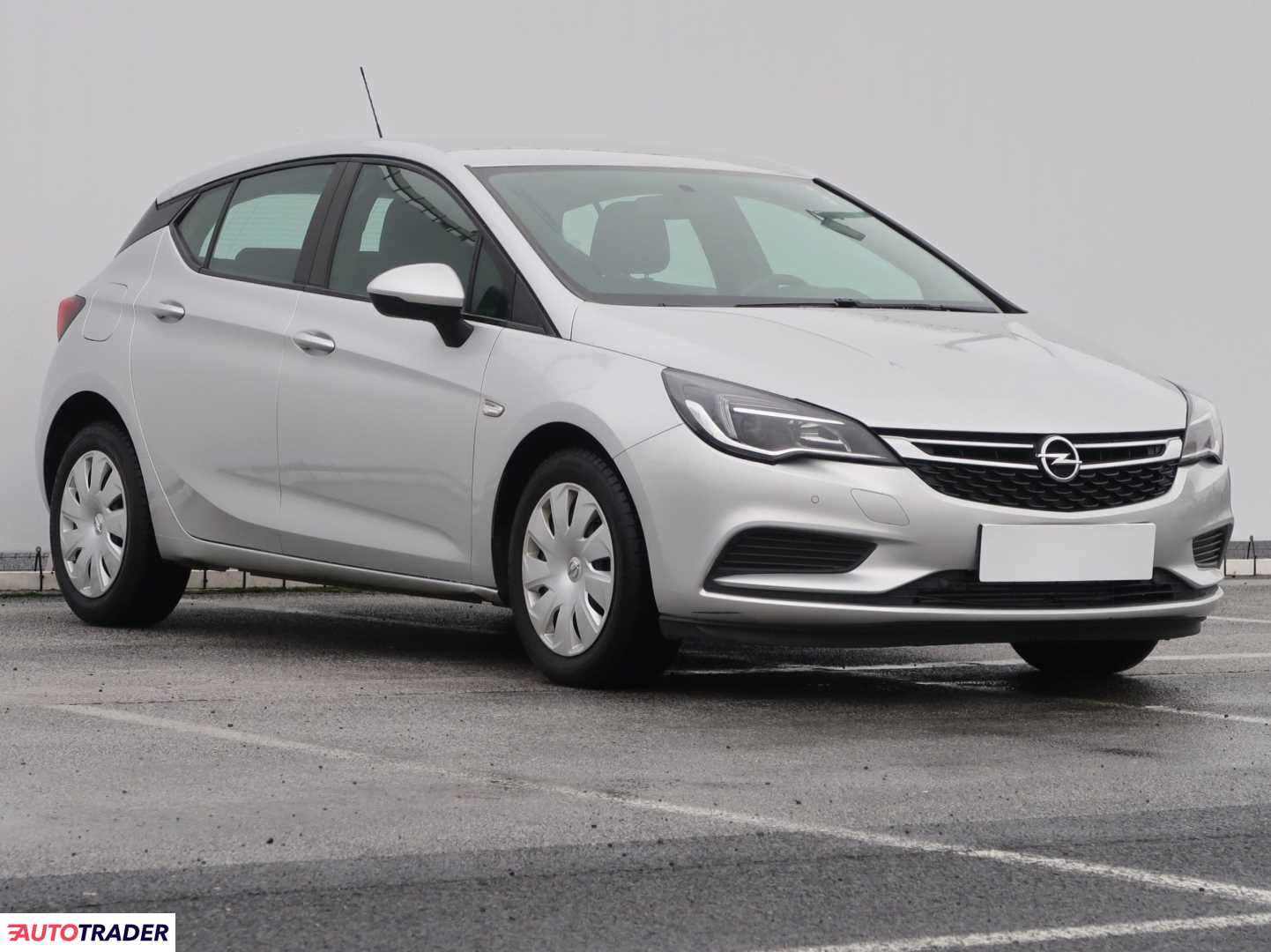 Opel Astra 2018 1.6 108 KM