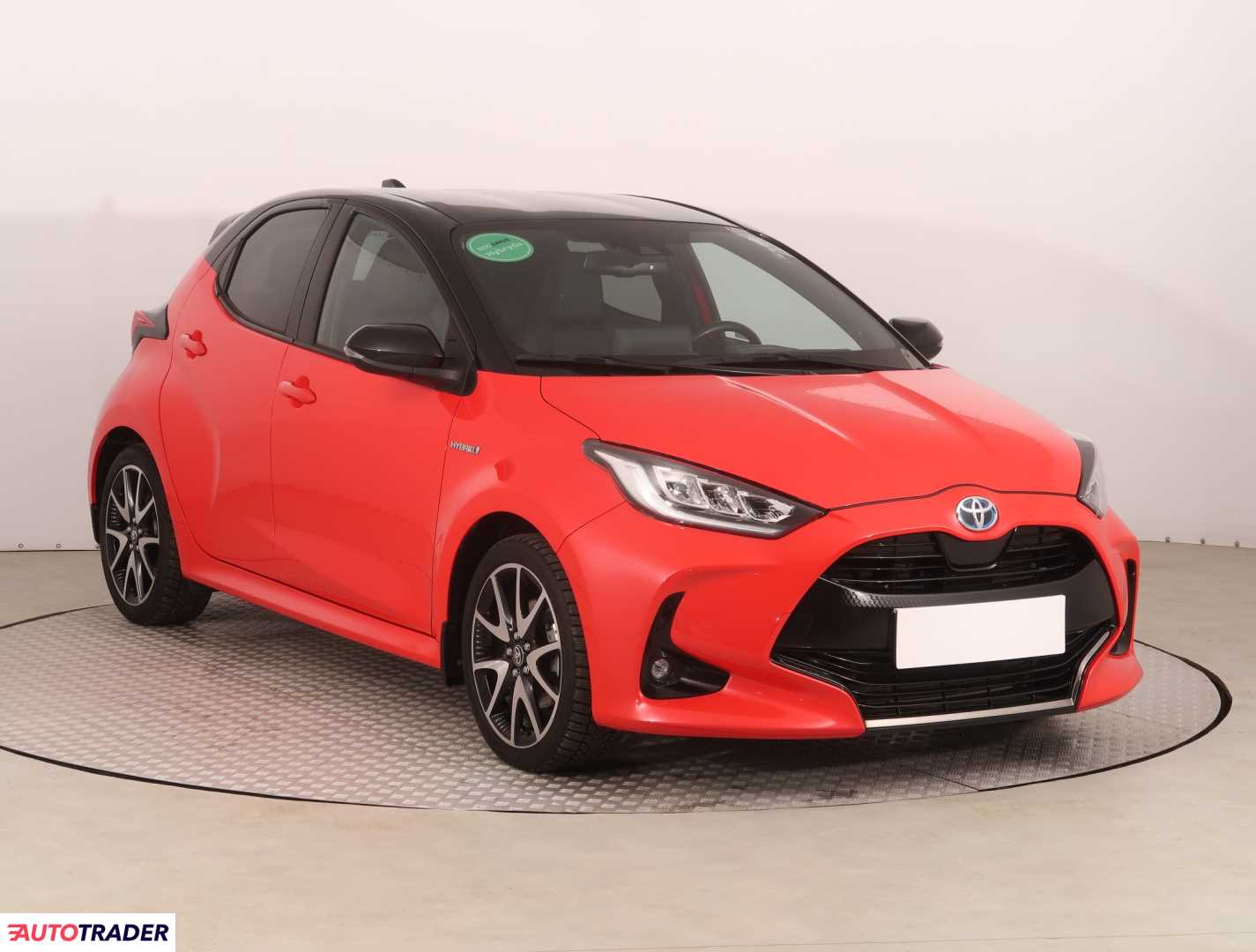 Toyota Yaris 1.5 113 KM 2021r. (Piaseczno)