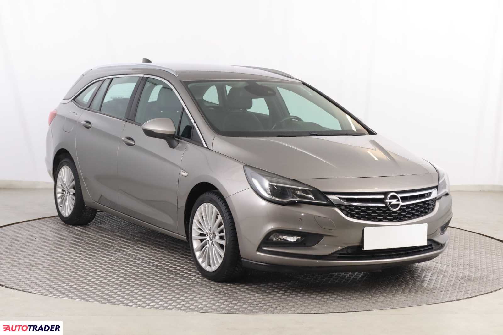 Opel Astra 2016 1.6 108 KM