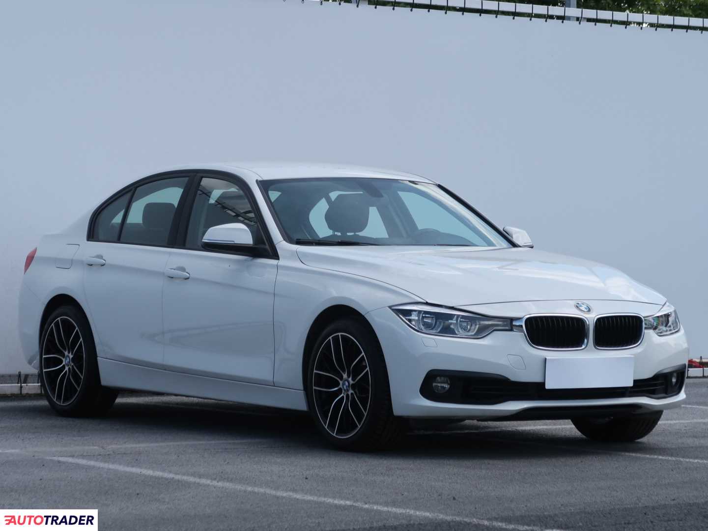 BMW 318 2018 1.5 134 KM BMW 318 2018 1.5 134 KM