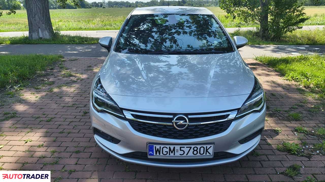 Opel Astra 2017 1.4 125 KM