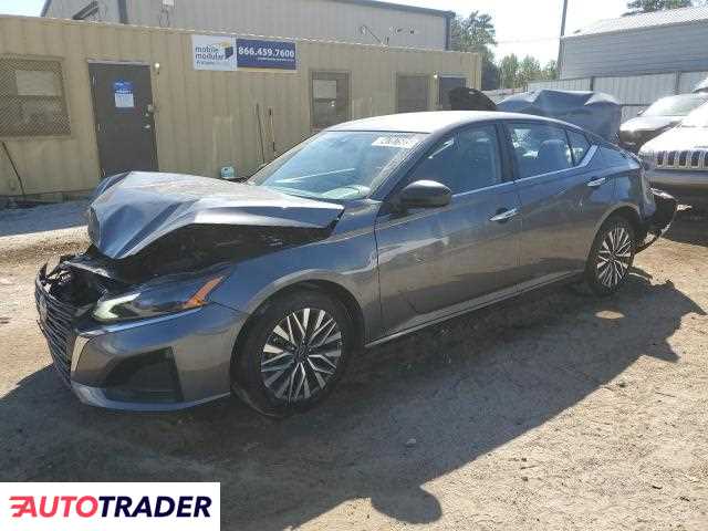Nissan Altima 2025 2