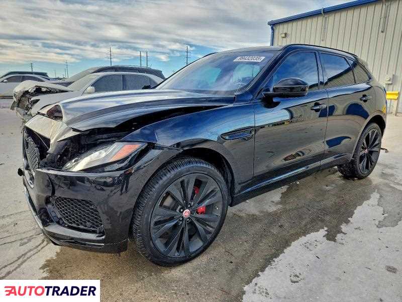 Jaguar F-PACE 2020 3