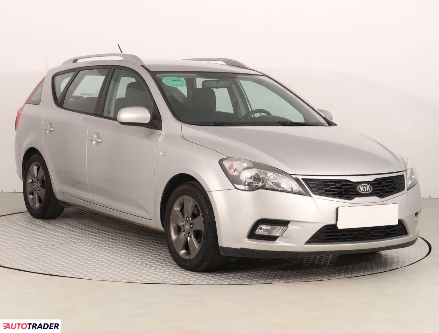 Kia Ceed 2010 1.6 88 KM