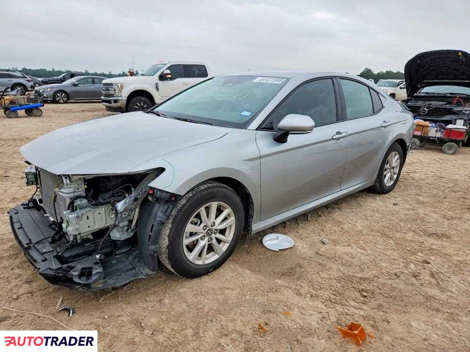Toyota Camry 2025 2