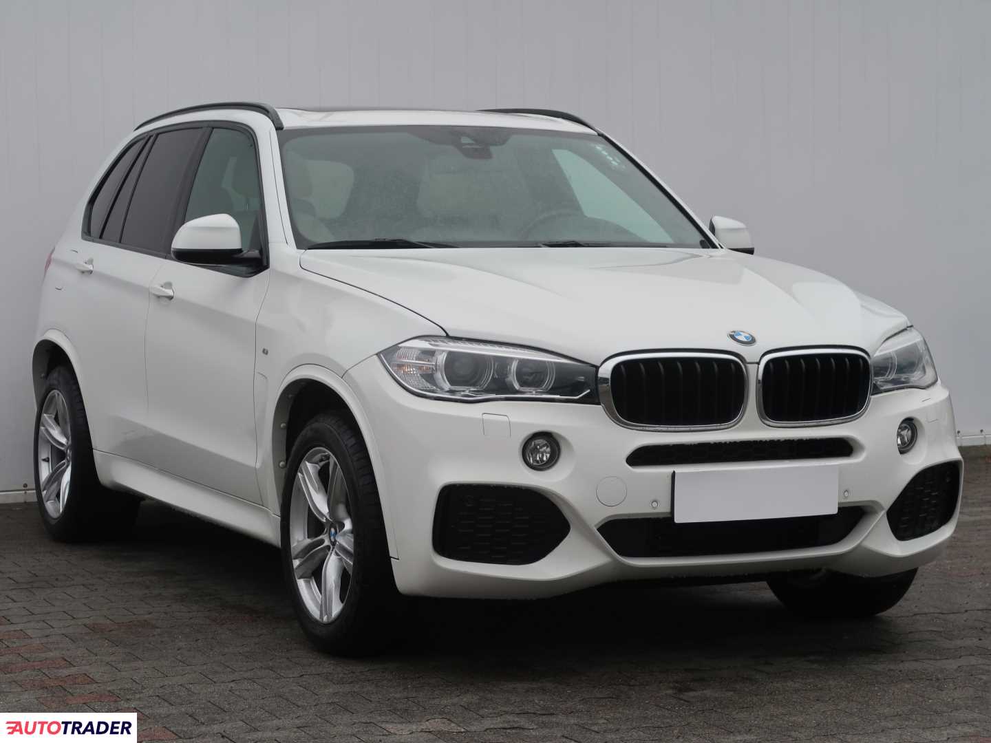 BMW X5 2016 2.0 227 KM