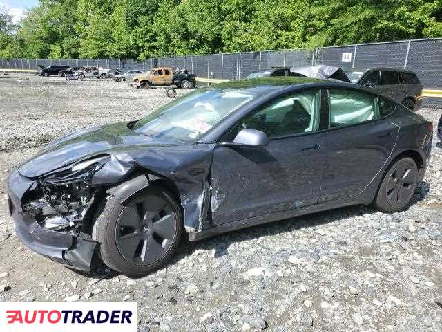Tesla Model 3 2023
