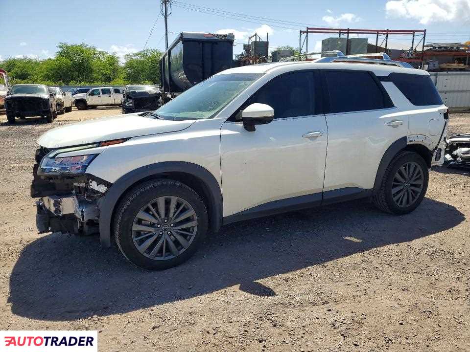 Nissan Pathfinder 2023 3