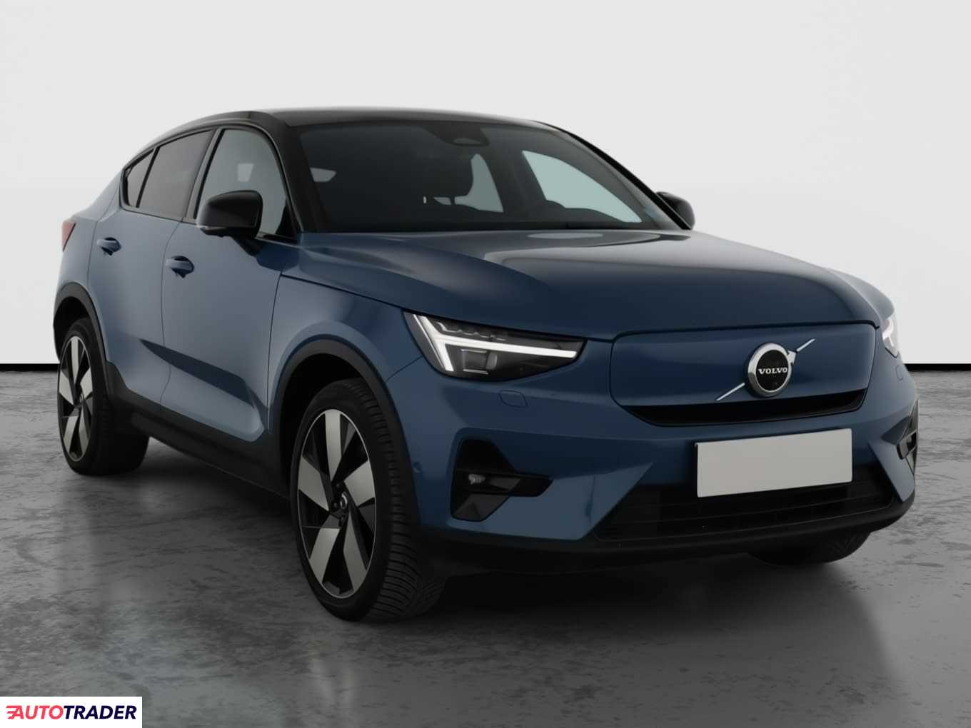 Volvo Pozostałe 2021 402 KM