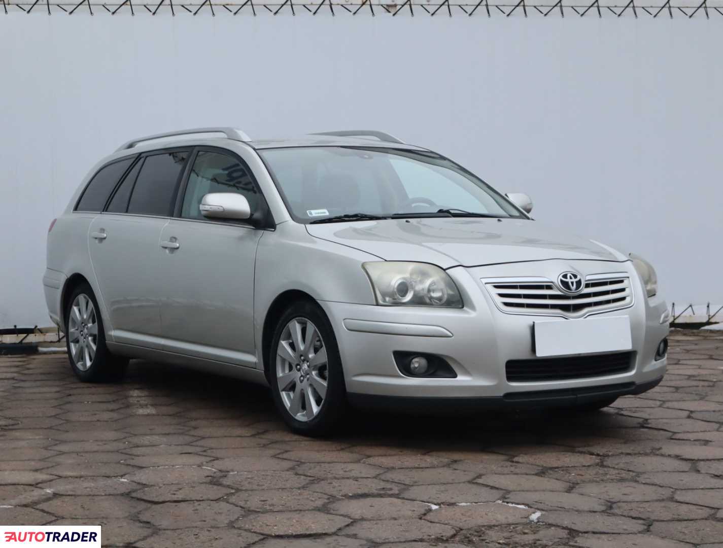 Toyota Avensis 2008 2.0 124 KM
