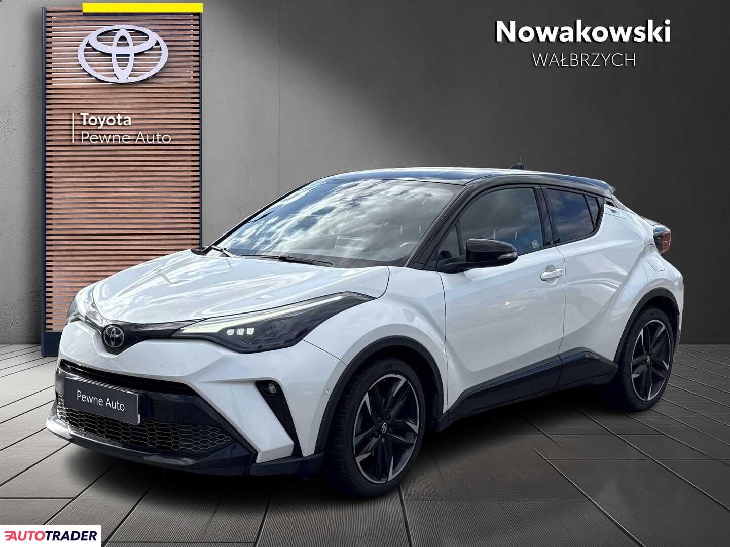 Toyota C-HR 2022 2.0 184 KM