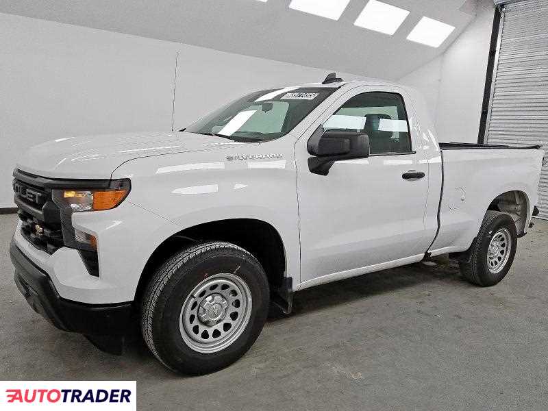 Chevrolet Silverado 2023 2