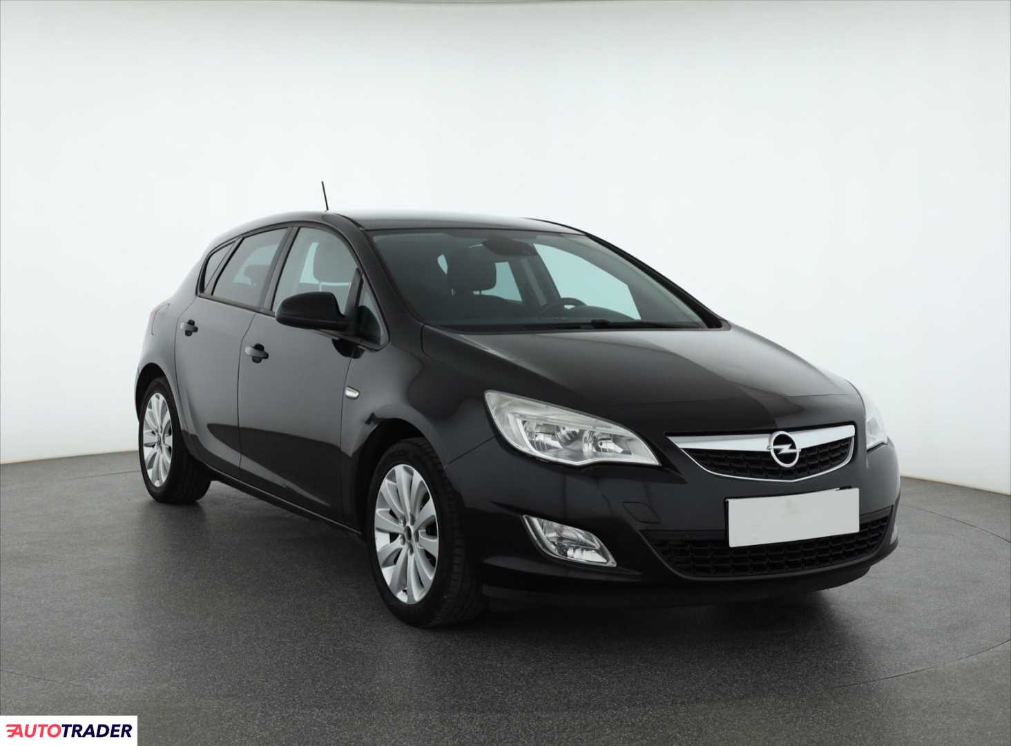 Opel Astra 2011 1.4 138 KM