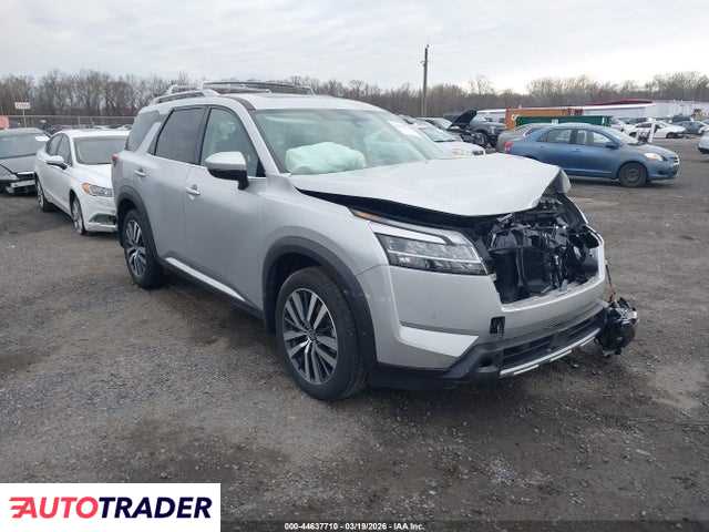 Nissan Pathfinder 2022 3