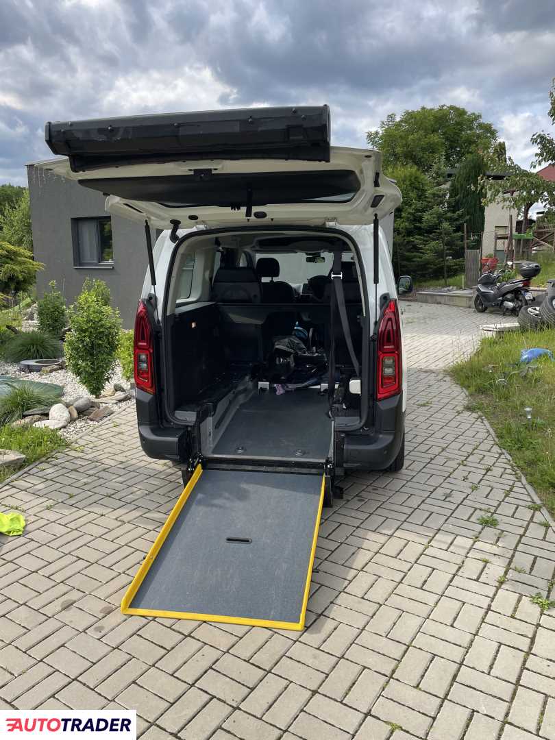 Citroen Berlingo 2022 1.2