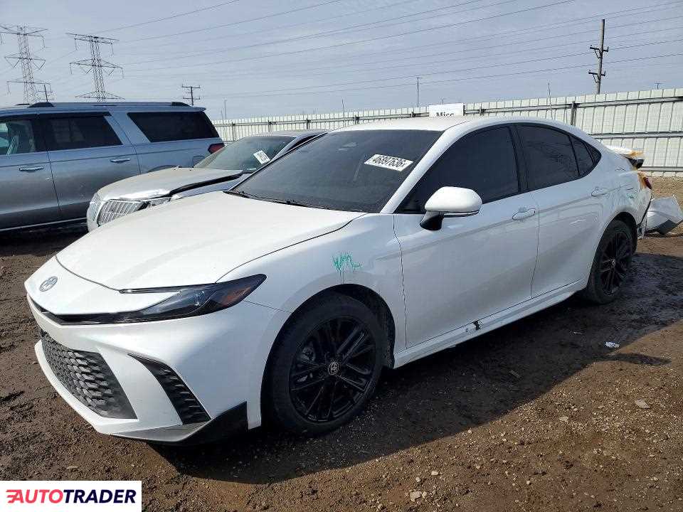Toyota Camry 2025 2