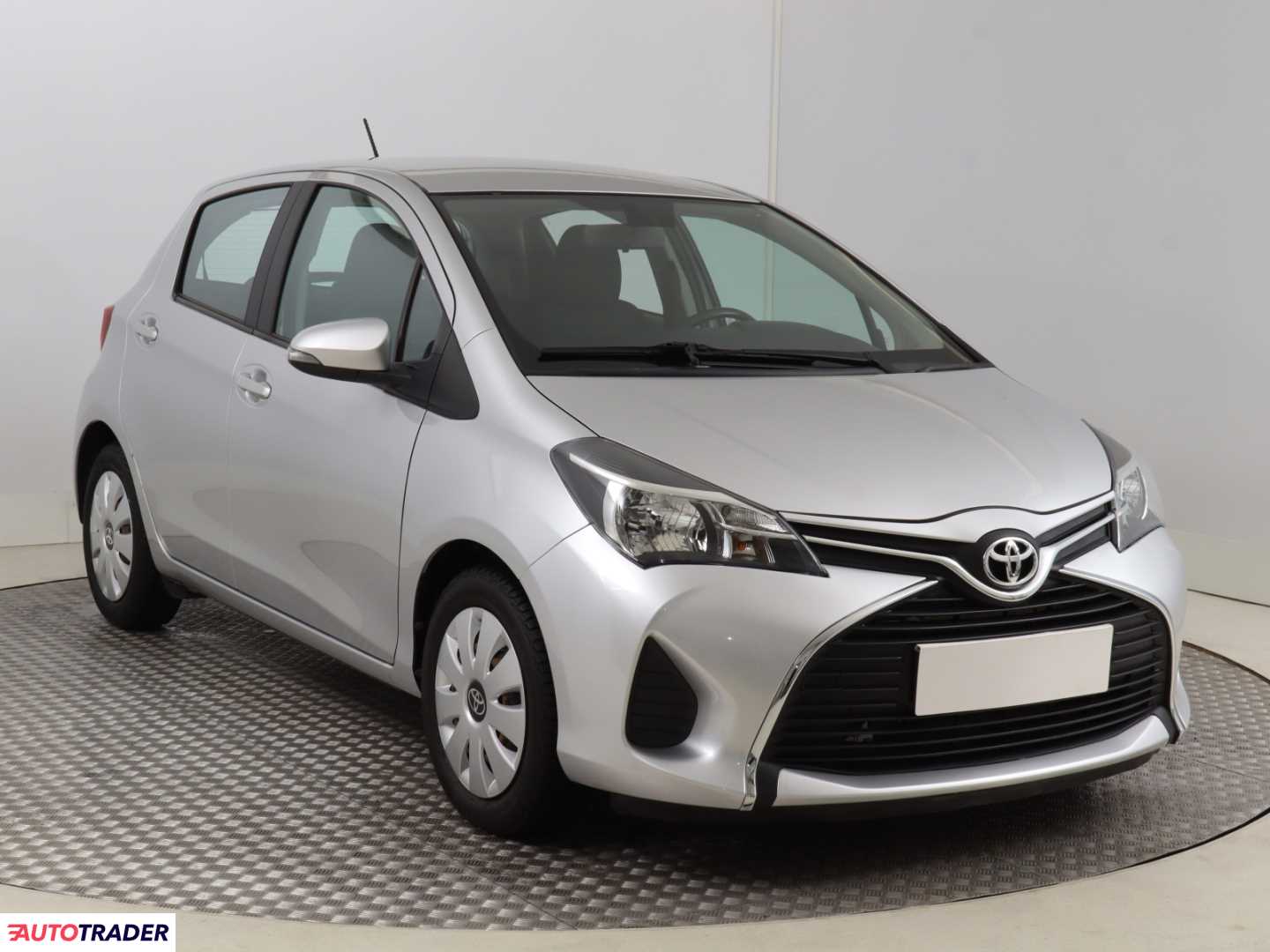 Toyota Yaris 2016 1.0 68 KM