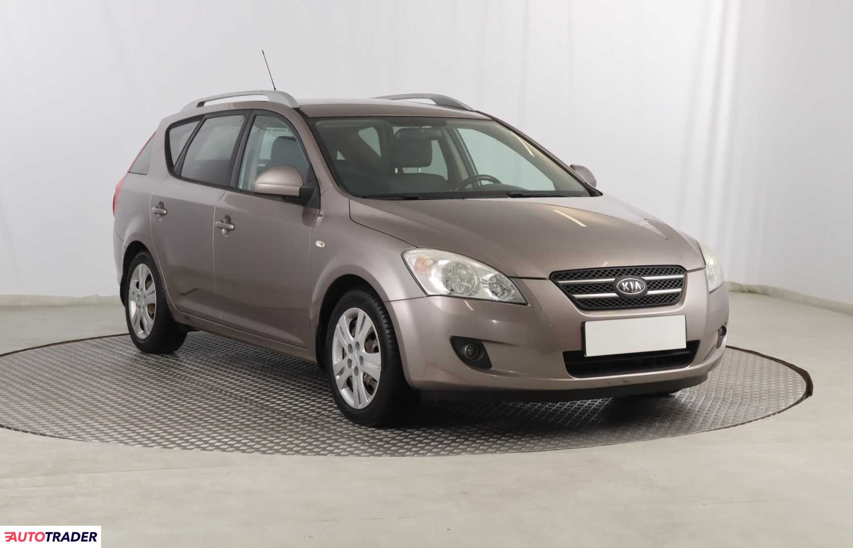 Kia Ceed 2009 1.6 113 KM
