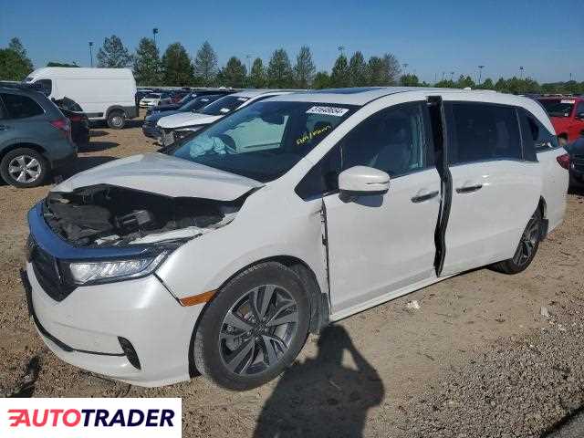 Honda Odyssey 2021 3