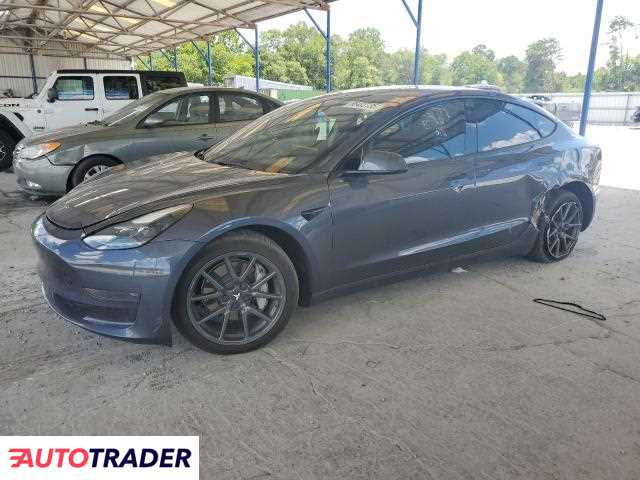 Tesla Model 3 2023