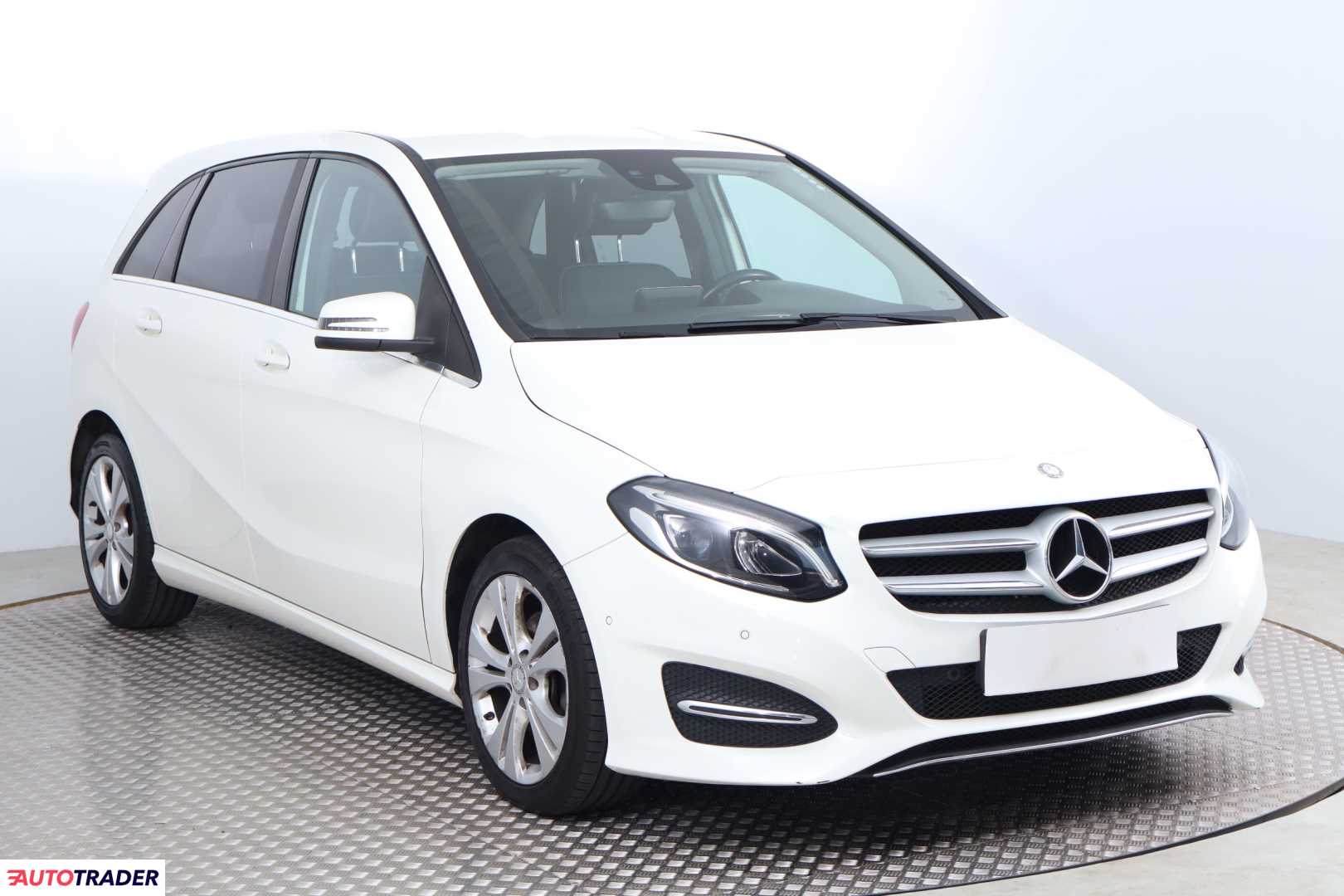 Mercedes B-klasa 2015 1.6 120 KM