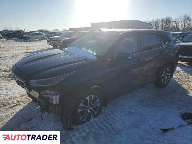 Toyota Highlander 3.0 benzyna 2021r. (WAYLAND)