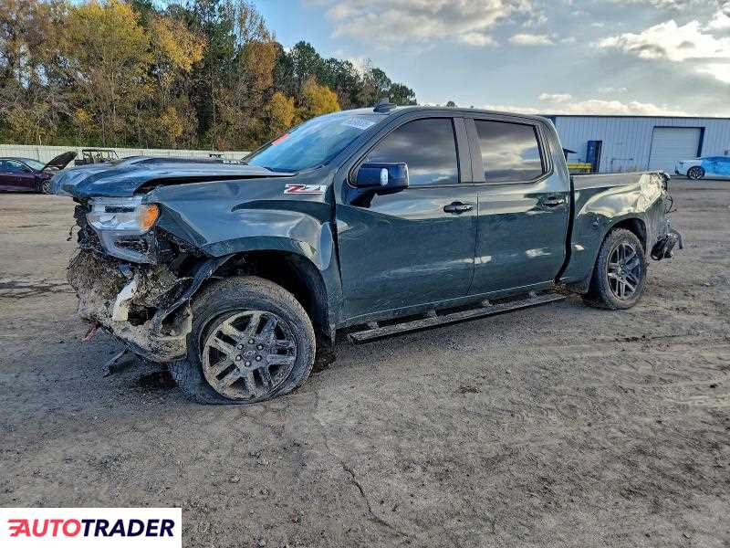 Chevrolet Silverado 2026 6