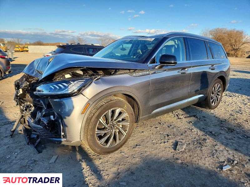 Lincoln Aviator 2025 3