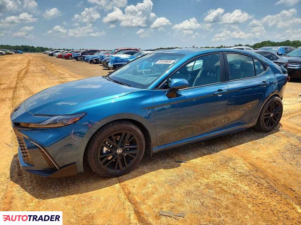 Toyota Camry 2025 2