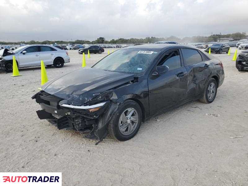 Hyundai Elantra 2025 2