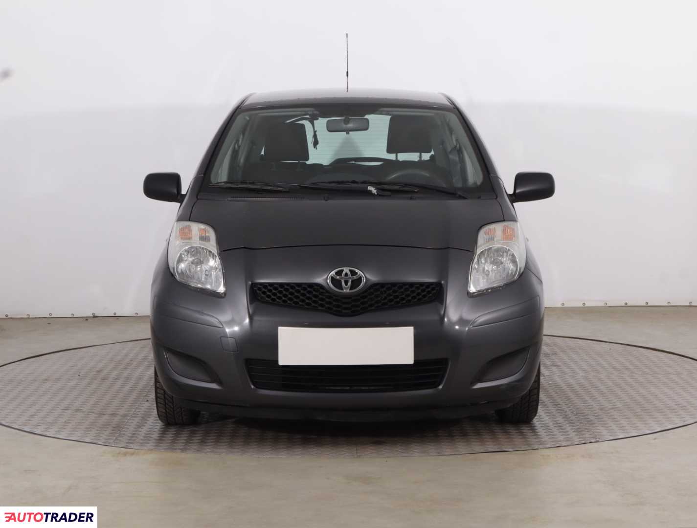 Toyota Yaris 2009 1.0 68 KM