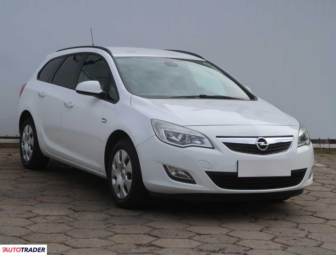 Opel Astra 2011 1.4 99 KM