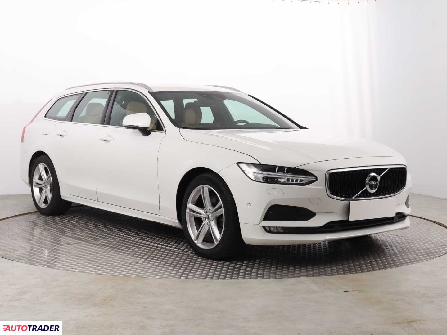 Volvo V90 2020 2.0 187 KM