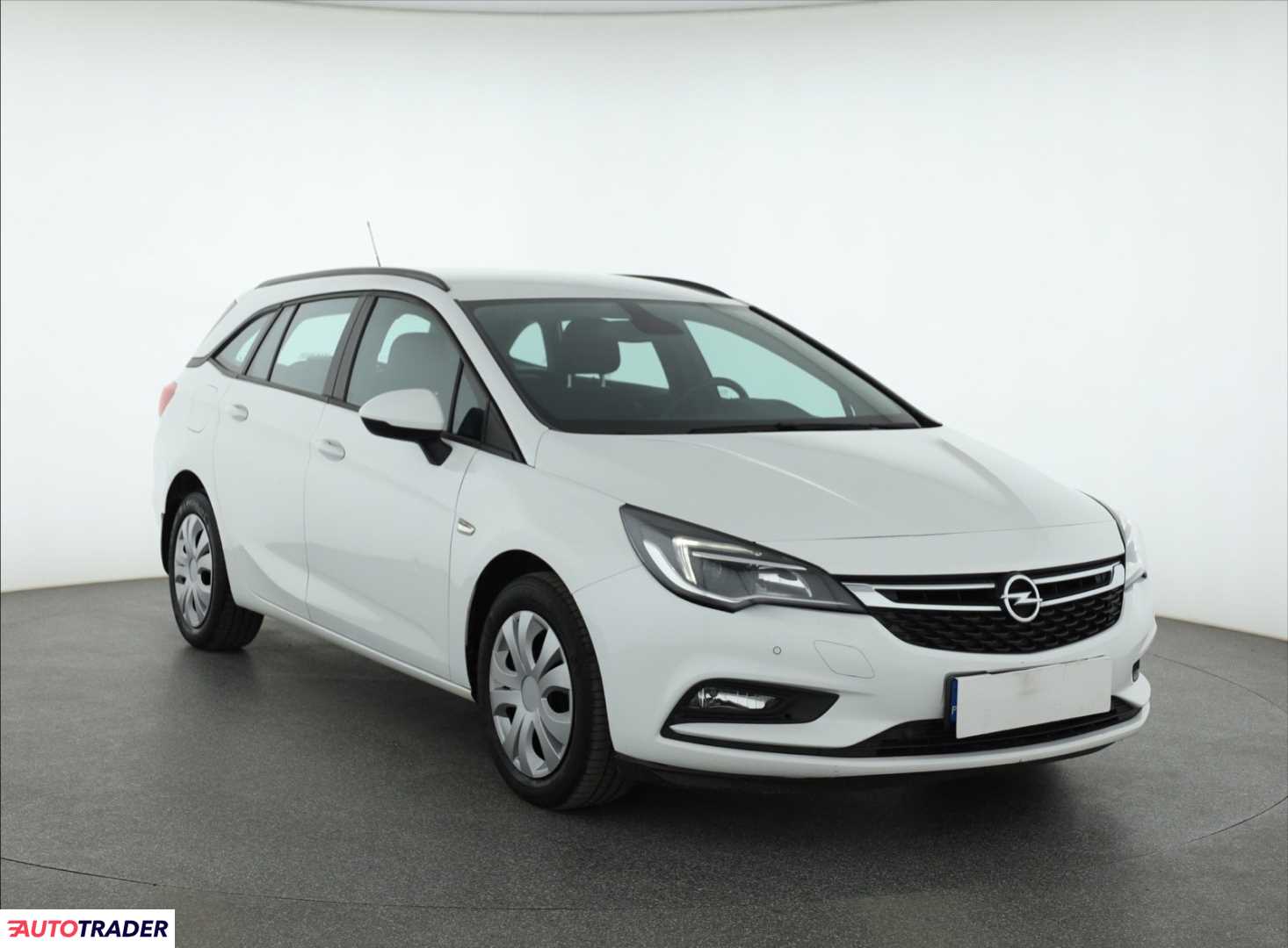 Opel Astra 2018 1.6 108 KM