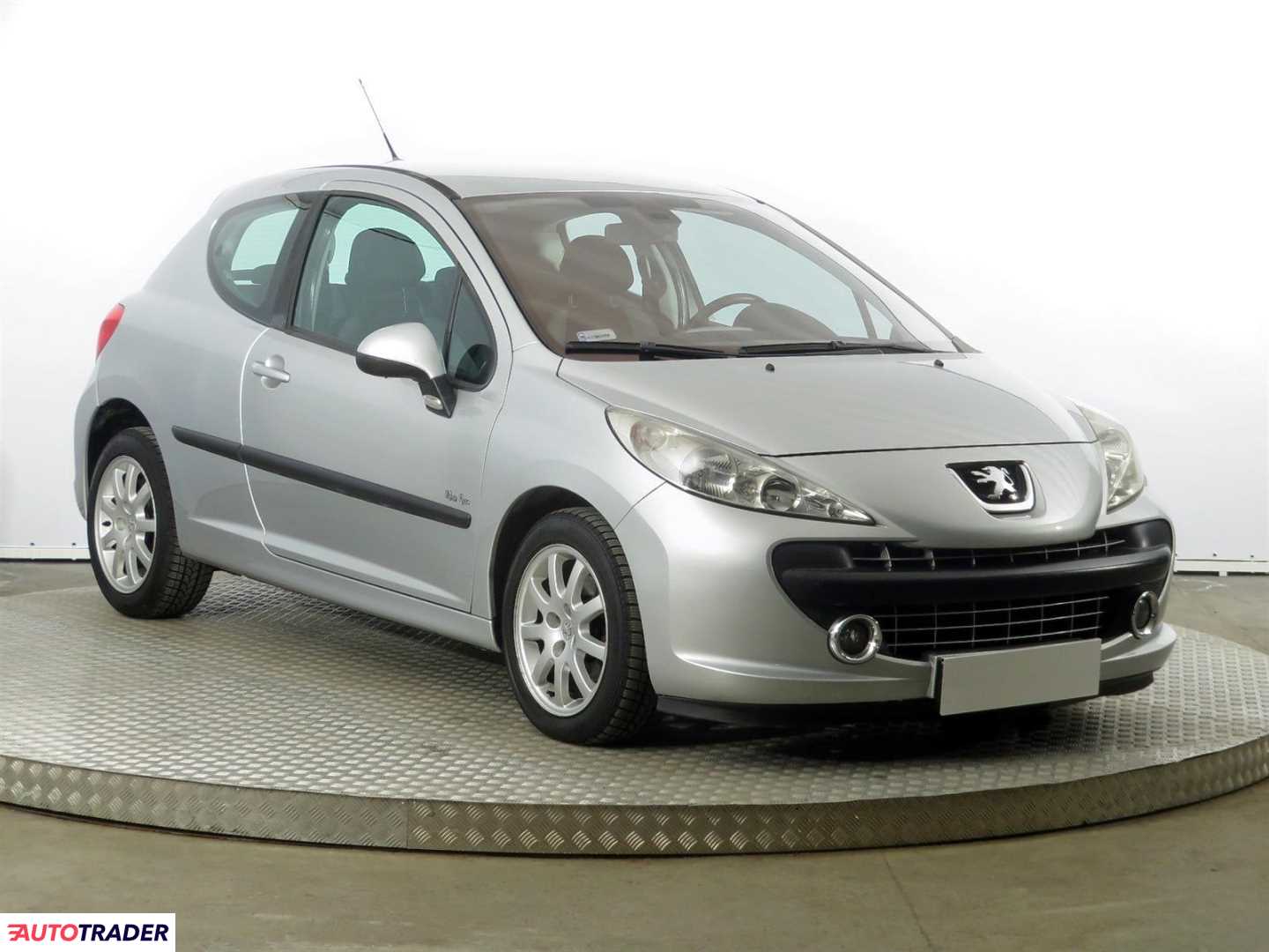 Peugeot 207 2008 1.4 93 KM