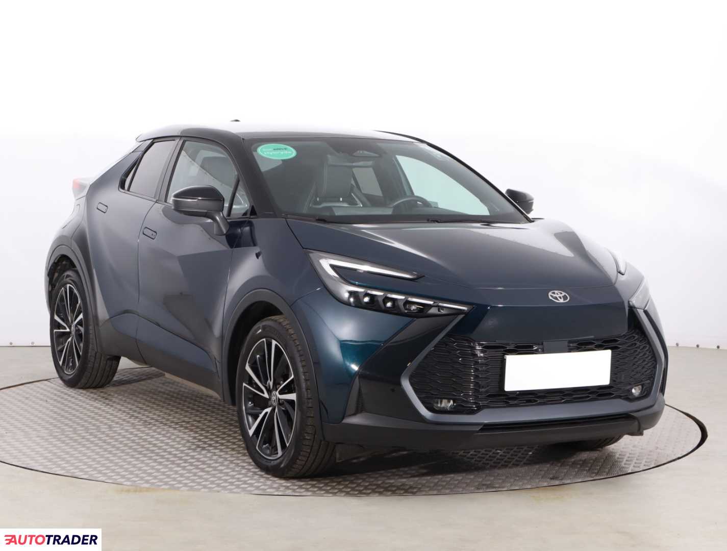 Toyota C-HR 2024 2.0 219 KM