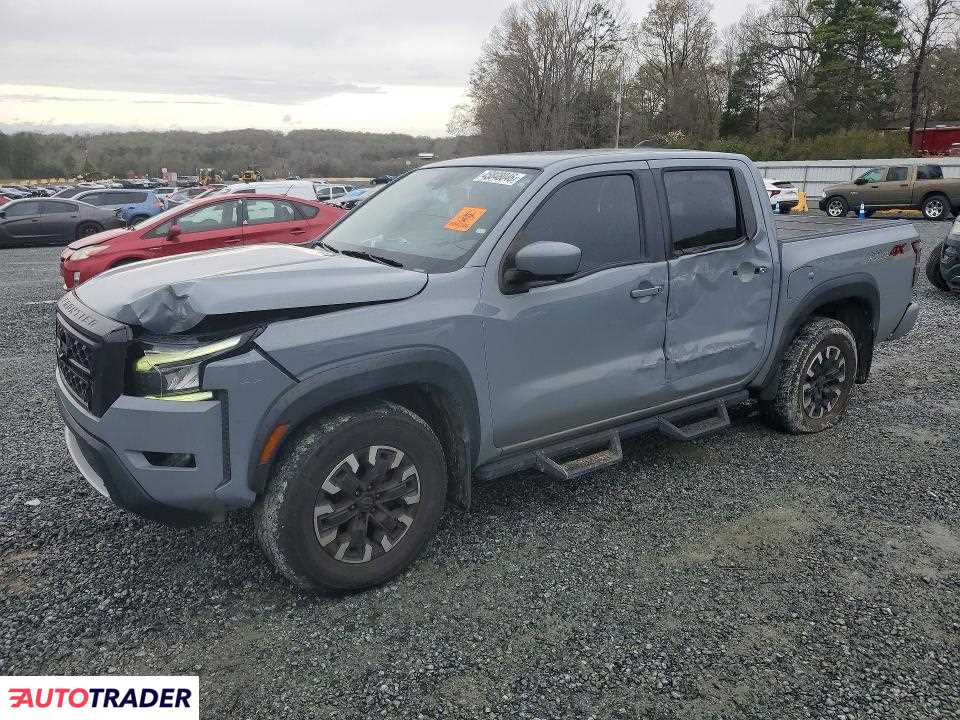 Nissan Frontier 2022 3