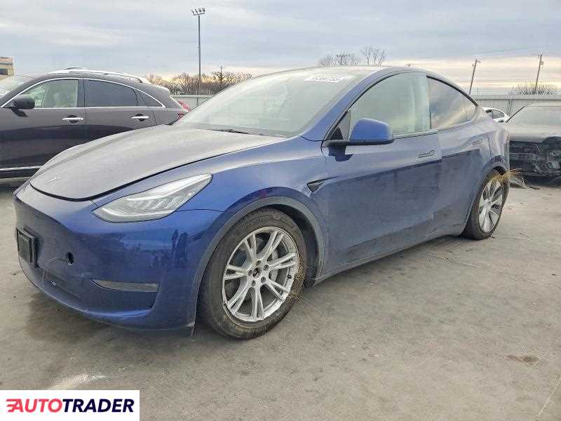 Tesla Model Y 2023