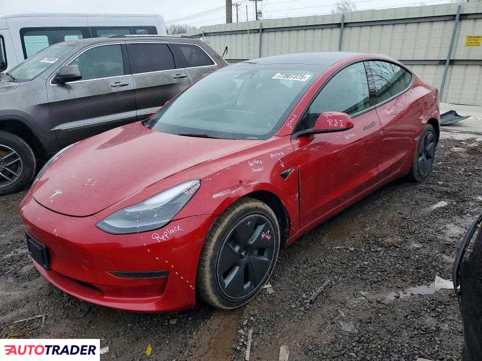 Tesla Model 3 2023