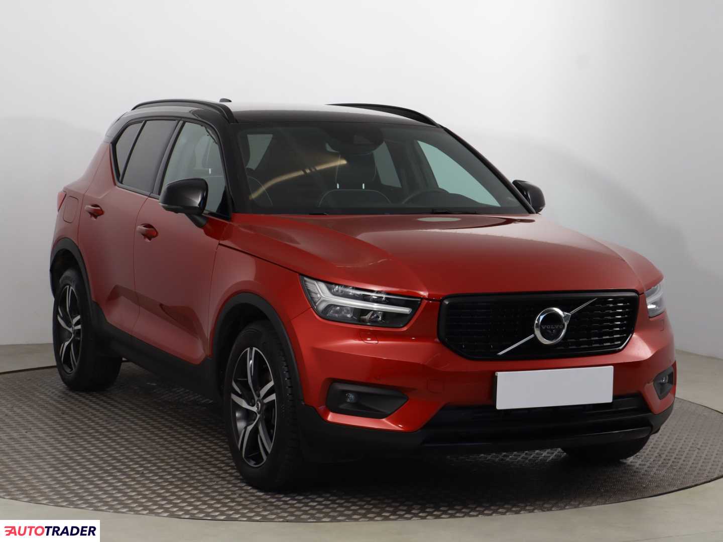 Volvo XC40 2022 1.5 160 KM